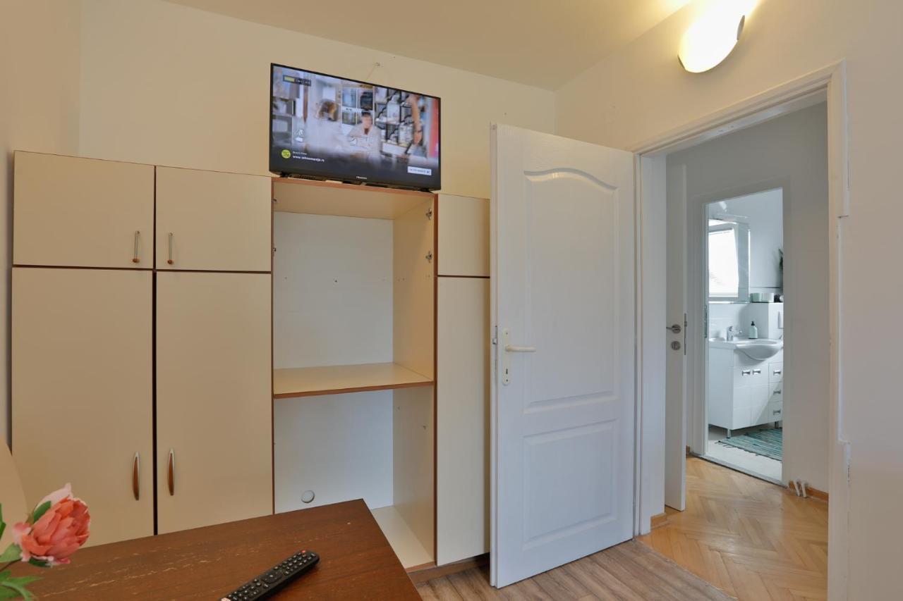 Aviator Apartments & Rooms Nikola Tesla Airport Belgrade Surčin المظهر الخارجي الصورة