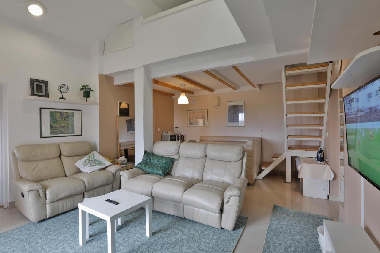 Aviator Apartments & Rooms Nikola Tesla Airport Belgrade Surčin المظهر الخارجي الصورة